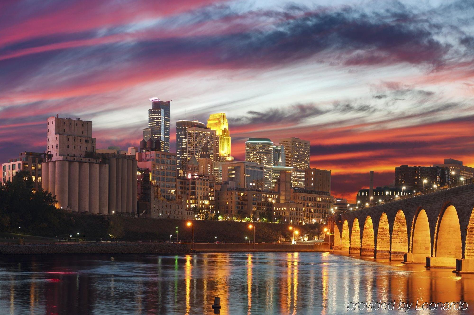 Residence Inn Minneapolis Downtown At The Depot Exterior photo