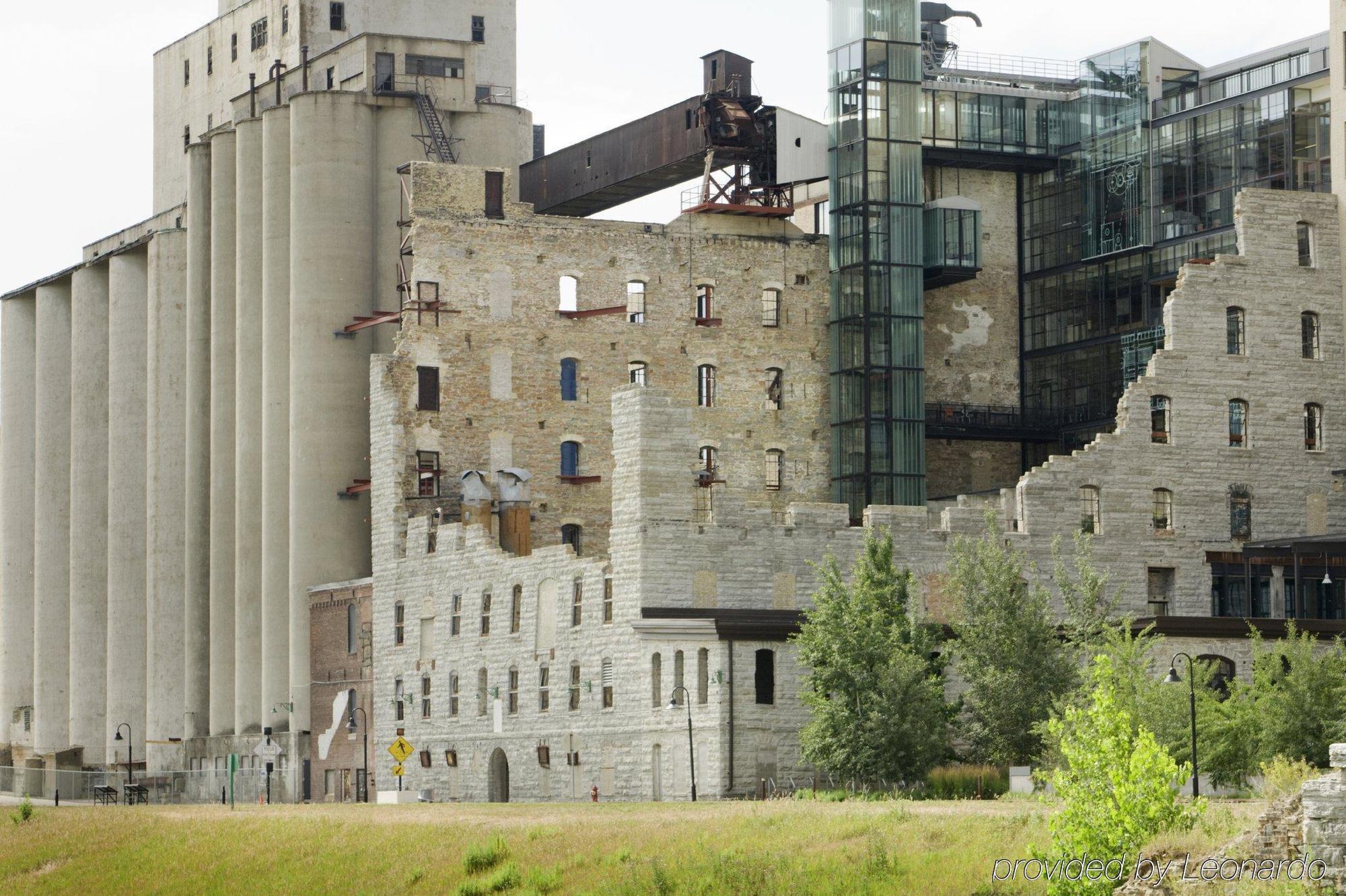 Residence Inn Minneapolis Downtown At The Depot Exterior photo