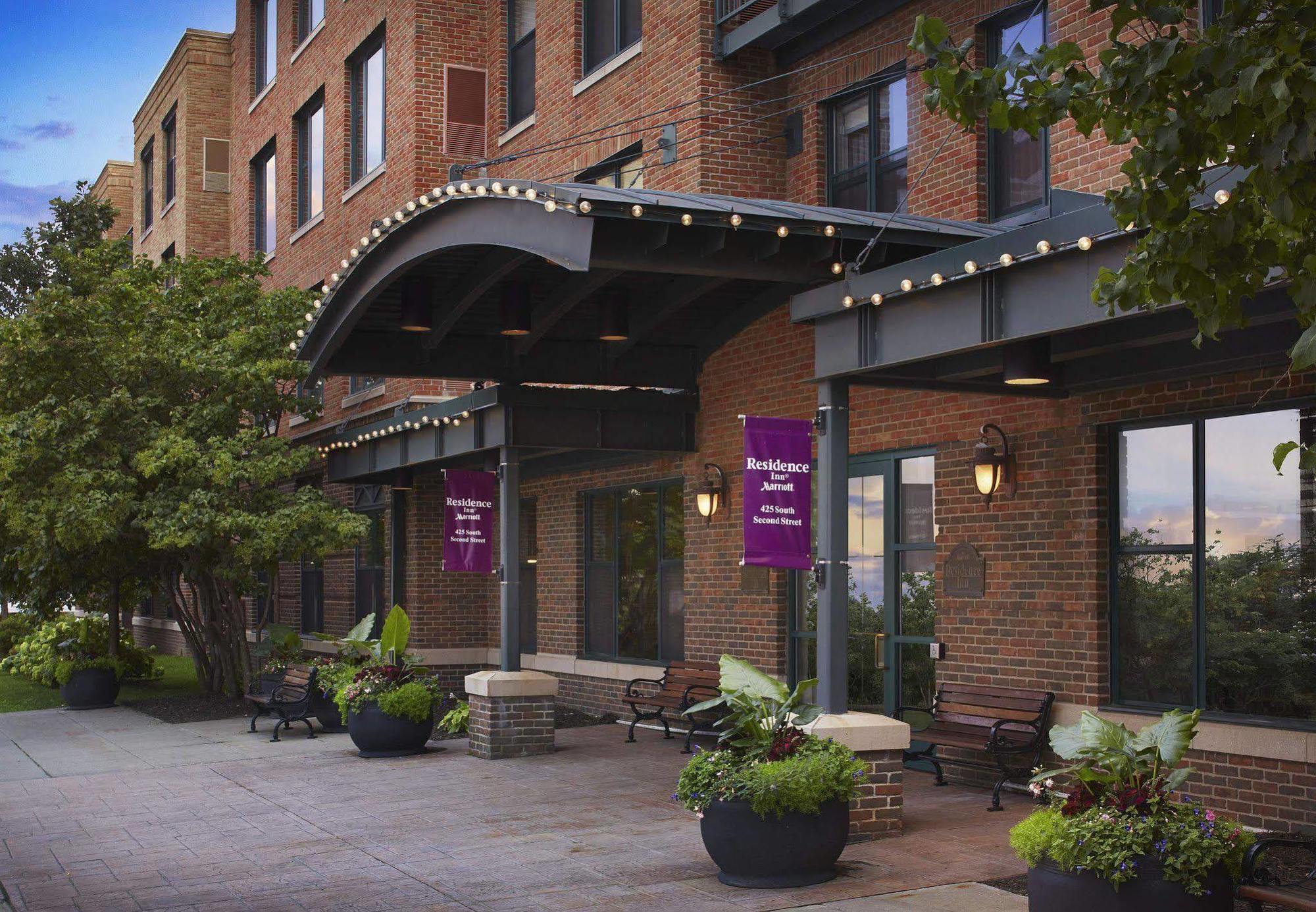 Residence Inn Minneapolis Downtown At The Depot Exterior photo